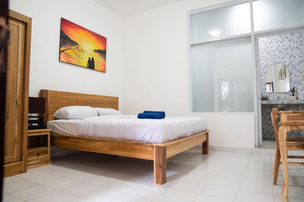 Sunrise Surf Guest House Canggu Екстериор снимка